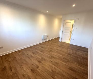 2 Bedroom Apartment To Let - Photo 5