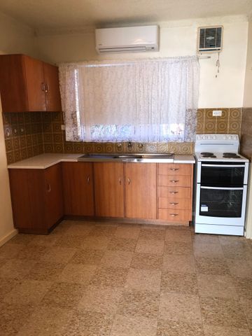 Beachfront Two Storey Townhouse - Photo 4