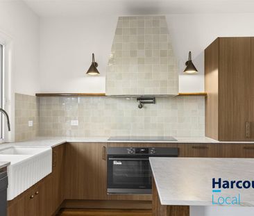 Stylishly Renovated Home in the Heart of Bald Hills - Photo 5