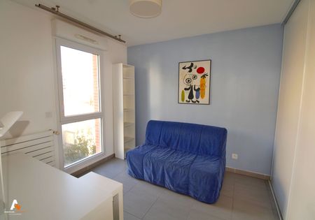 Location Appartement 3 pièces 56m² MARSEILLE 4ème - Photo 2