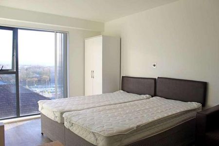 Cardinal Court, Oldham, OL1 - Photo 3