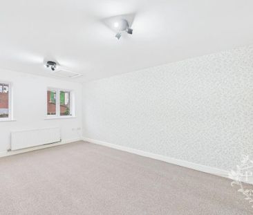 3 bedroom terraced house to rent - Photo 4