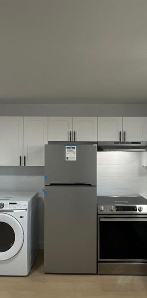 1 Chambre, 1 Bain - 30 Boulevard Fortin, Granby - Photo 1