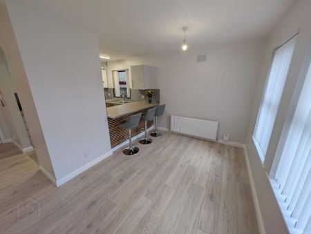 Flat 2, 29 New Street, Randalstown, BT41 3AF - Photo 2