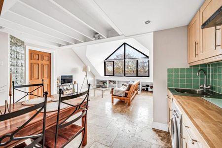 1 bedroom flat to rent - Photo 2