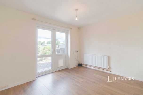 3 bedroom bungalow to rent Kilburn Avenue, Oadby, Leicester, Leicestershire, LE2 - Photo 1