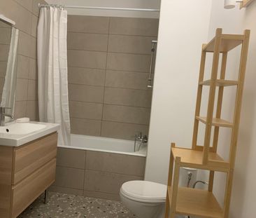 Location Appartement 2 pièces 51m² STE FOY LES LYON 69110 - Photo 6