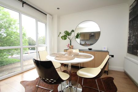2 bedroom flat to rent - Photo 2