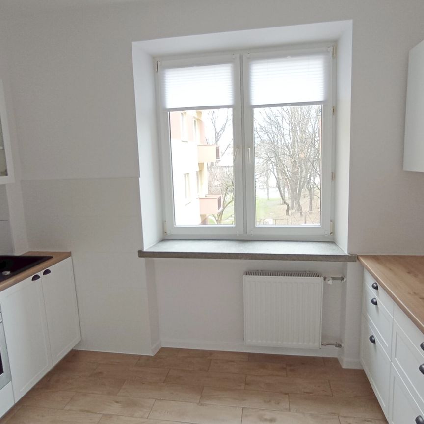 Batorego, 3-pokojowe, 67m2, I piętro - Photo 1