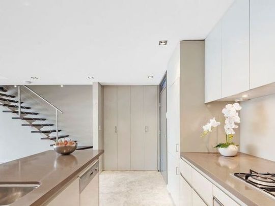 3/17 Marlborough Street, Drummoyne NSW 2047 - Townhouse For Rent | Domain - Photo 1