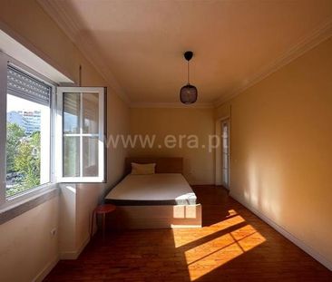 Apartamento T4 - Photo 2