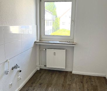 Auf Wohnungssuche? Diese hier wartet auf Sie! - Photo 1