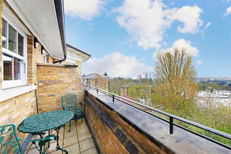 Southlands Drive, SW19, London - Photo 5