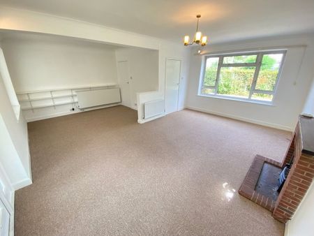 Spinney Hill Drive, Loughborough, LE11 - Photo 5