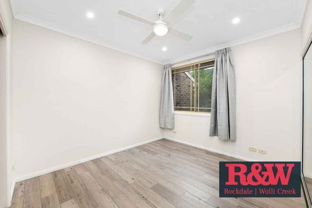 2/17 Gungah Bay Road Oatley - Photo 2