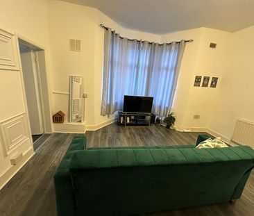 1 Bed Flat, New Barn Street, E13 - Photo 1