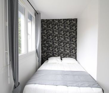 Villeurbanne - Le Richard - Chambre 2 - Photo 2