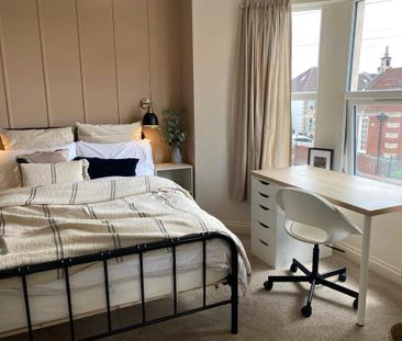 6 bedroom terraced house to rent - Photo 5