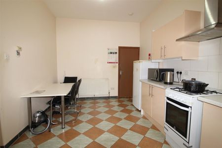 (Bills included) Shrewsbury Road, Forest Gate, E7 - Photo 5