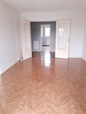 Location Appartement 4 pièces 75m² CHALON SUR SAONE 71100 - Photo 3