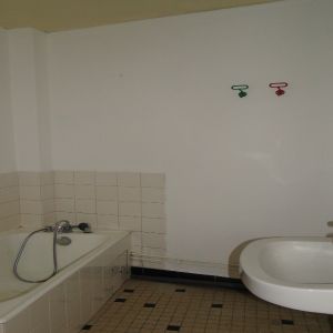 Location Appartement 2 pièces 38m² CLERMONT FERRAND 63000 - Photo 3