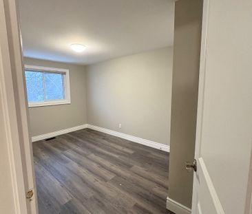 For Lease - 120 Birch Street Unit# Unit D, Collingwood, Ontario - Photo 1