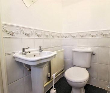 3 bedroom terraced house to rent - Photo 6