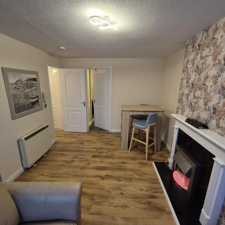 1 bedroom flat to rent - Photo 1