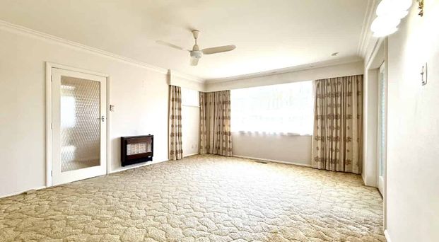 3 Bedroom Home in Heretaunga - Photo 1