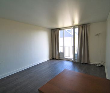 Location Appartement 2 pièces 47m² - Photo 3