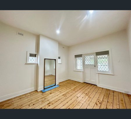 2/51 Alexandra Avenue, South Yarra, Vic 3141 - Photo 4