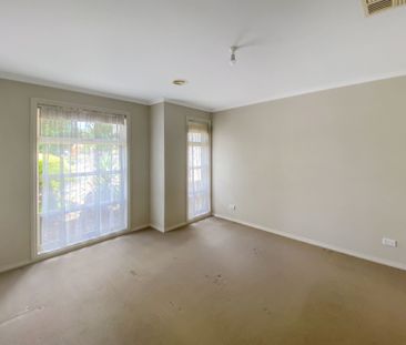 17 Aliza Avenue, California Gully - Photo 6