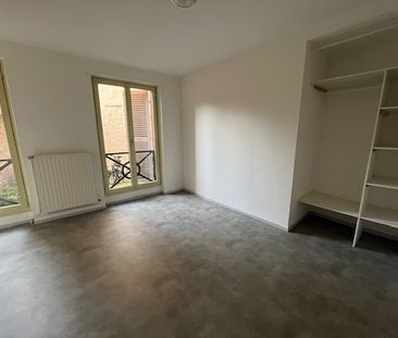 Location Appartement 2 pièces 49m² - Photo 2