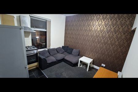 1 Bed Flat, Matlock Road, CV1 - Photo 5