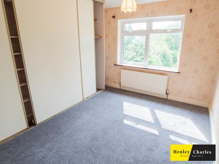 3 Bedroom Semi-Detached House For Rent - Photo 2