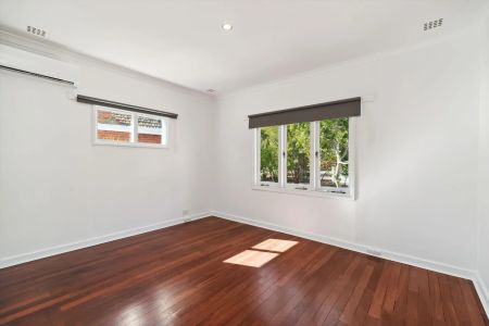 298 Epsom Avenue, - Photo 5