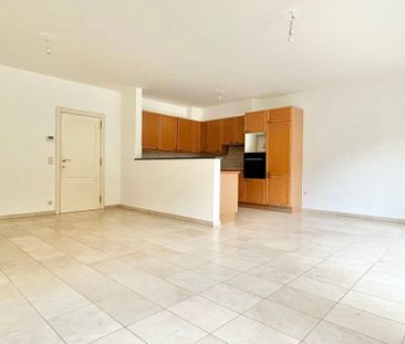Appartement te huur in Sint-Lambrechts-Woluwe voor € 1.450 met 2 sl... - Photo 1