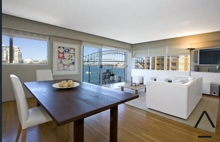 Breathtaking Views of Lavender Bay, Harbour Bridge, and Opera House! - Photo 3