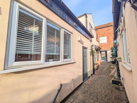 1 bedroom terraced house to rent - Photo 2