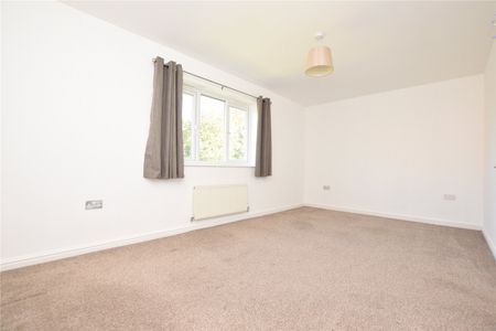 30, Castle Lodge Gardens, Rothwell, Leeds, West Yorkshire, LS26 0ZL - Photo 5