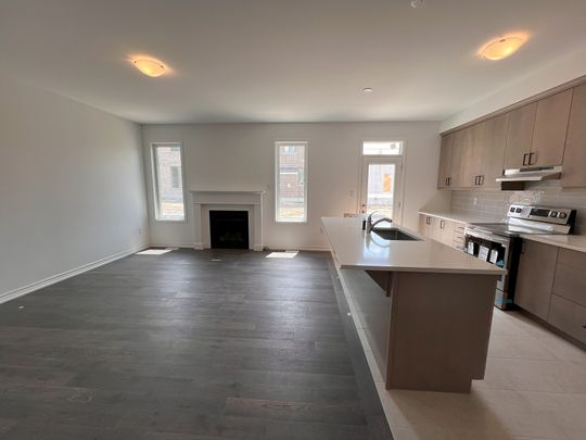 For Lease - 354 Madelaine Drive, Barrie, Ontario - Photo 1