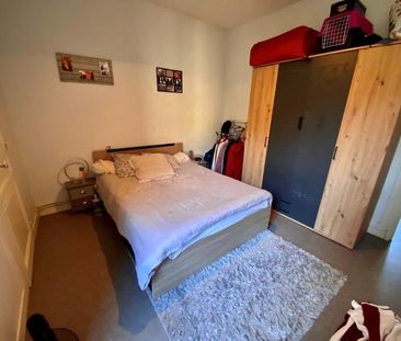Location Appartement 2 pièces 41m² CHERBOURG-EN-COTENTIN 50100 - Photo 3