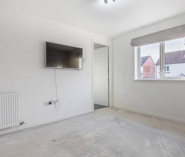 3 bedroom detached house to rent - Photo 2