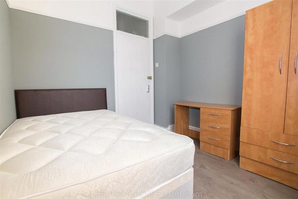 4 bedroom maisonette to rent - Photo 1