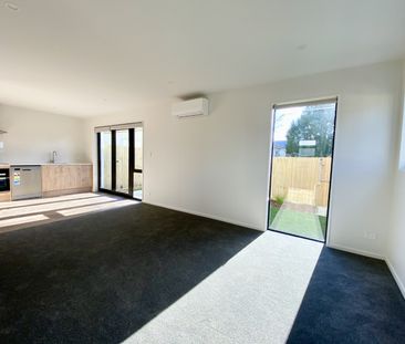 2/52 Hills Road, Edgeware - Photo 3