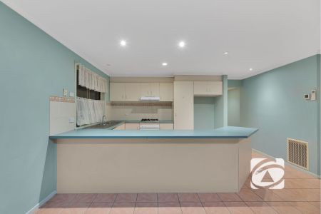 THREE BEDROOM HOME IN COURT LOCATION - Photo 5