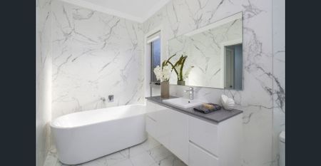 Stylish Townhouse with Plunge Pool in Prime Location - Photo 2