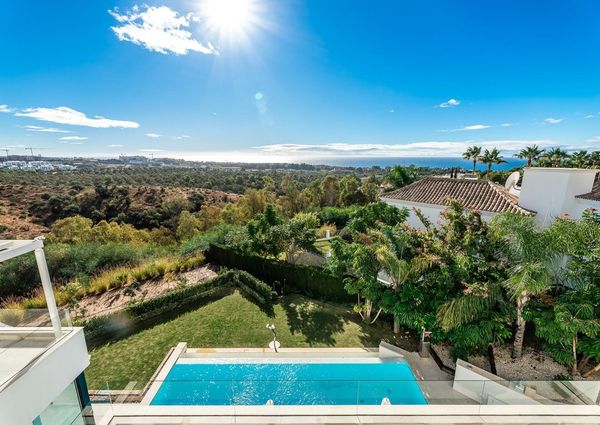 Luxury Villa for rent in Marbella Del Este, Andalusia