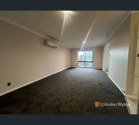 2/37 Wyoming Road, Wyoming, NSW 2250 - Photo 1