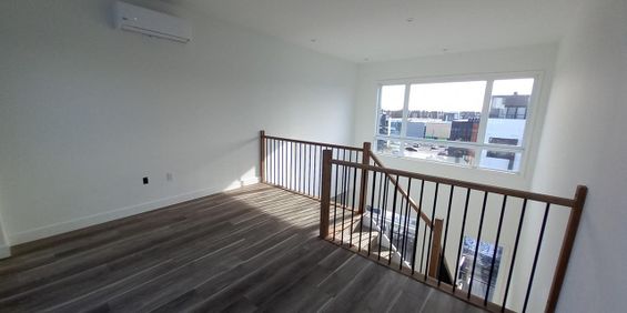 Recent Build 1 Bed - High Ceiling, Lots Of Light! - 703 Boul Du Plateau, Gatineau - Photo 3